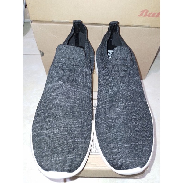 SEPATU CASUAL NORTH STAR HITAM-PUTIH (size 41)