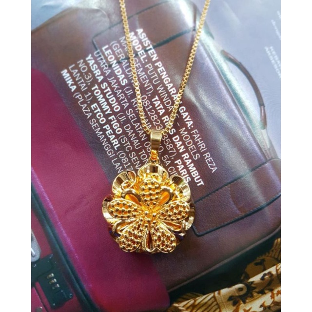 kalung kendari mirip emas asli