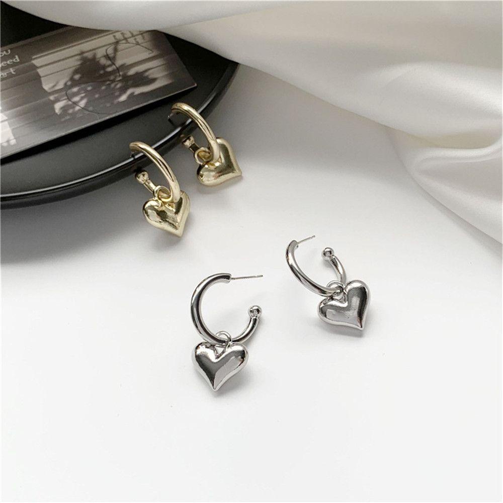 Lily Hoop Earrings Aksesoris Wanita Perhiasan Stud Earrings