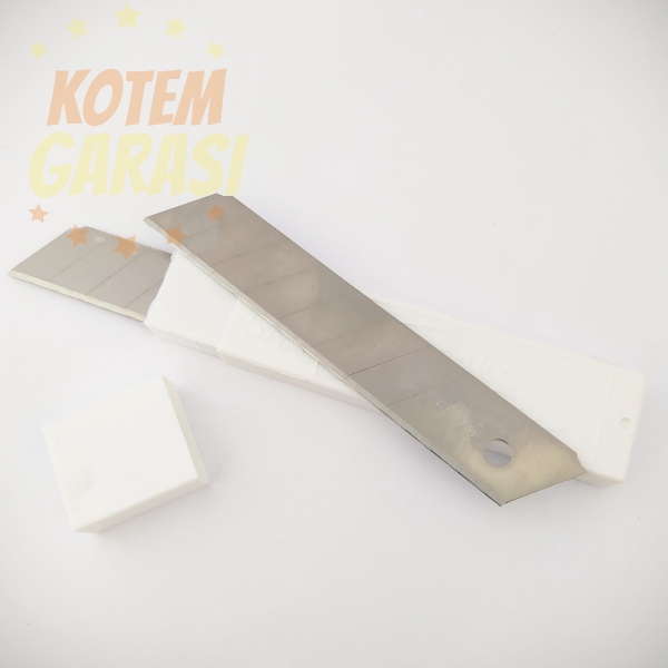 

KOTEM GARASI ISI CUTTER BESAR L-150 KENKO REFILL MATA PISAU CUTTER