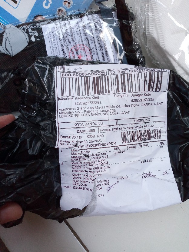 Masker Kn 95 Hitam 5ply Masker N95 Masker Kn95 Hijab Hitam Hitam Earloop Shopee Indonesia