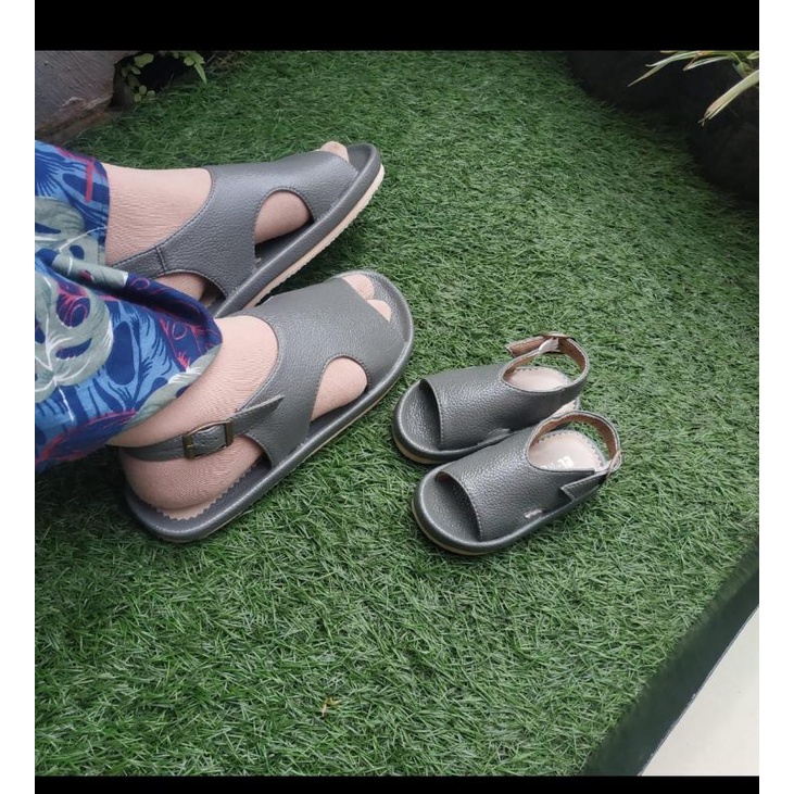 SANDAL WANITA/ SANDAL ANAK/ SANDAL COUPLE IBU DAN ANAK