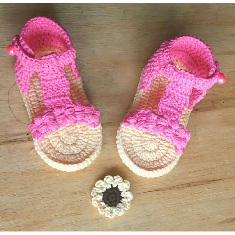 sendal rajut bayi cewek cantik terbaru handmade murah rangan pertama mura