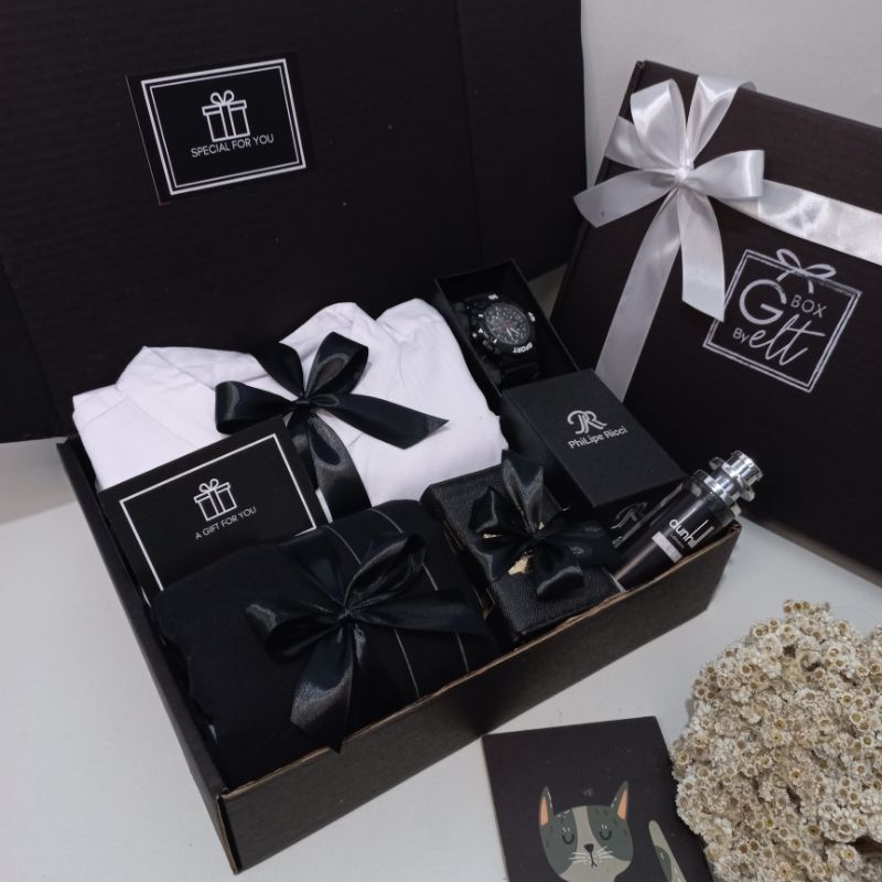 [SARUNG] HAMPERS COWOK ELEGAN BIG GIFT BOX BLACK SERIES HAMPERS IKHWAN HADIAH SARUNG COWOK JUMATAN KADO WISUDA HADIAH ULANG TAHUN