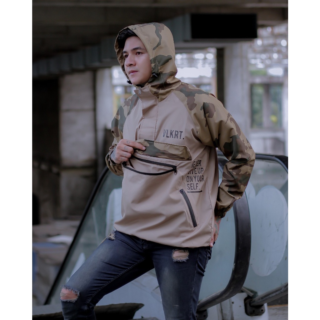 CAMO JACKET TASLAN VOLKERT / JAKET CAOUGLE CAMO / JAKET WINDBREAKERS UNISEX / JAKET GUNUNG / HOODIE UNISEX