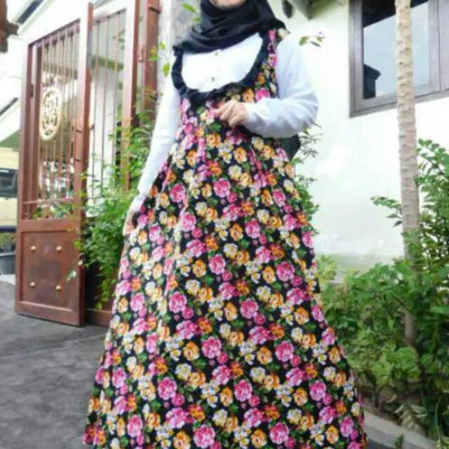 Gamis noni Belanda