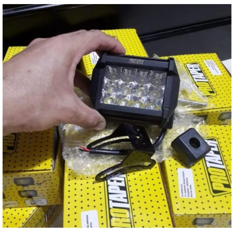 Lampu Tembak Kotak 12 Mata LED Universal Motor