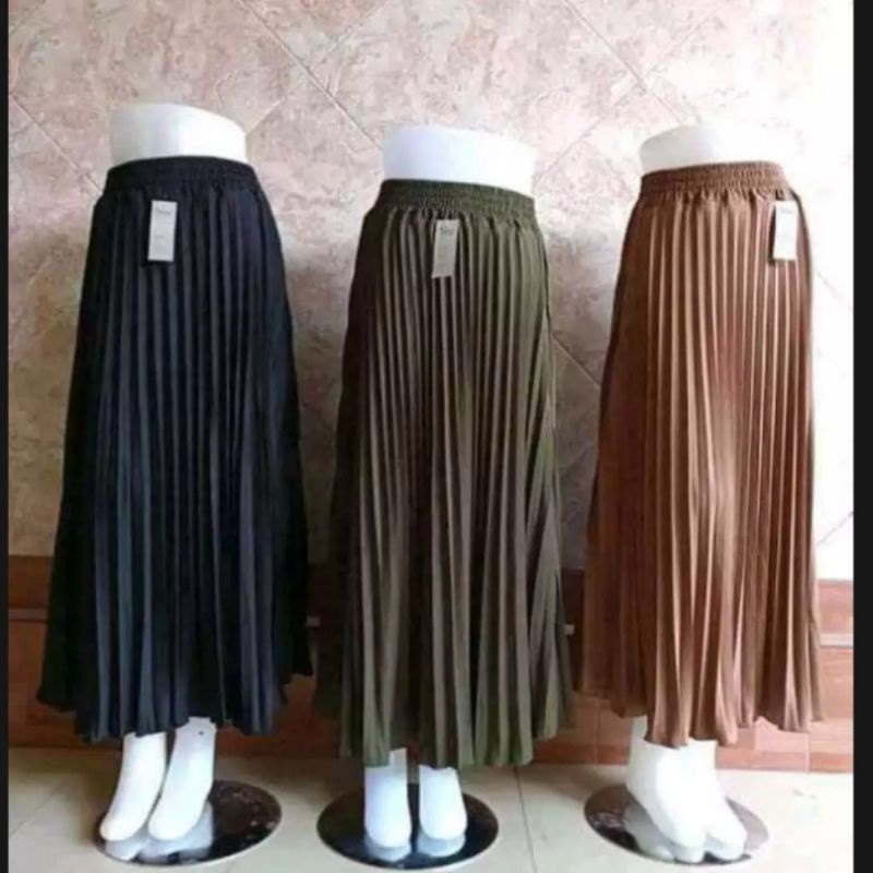 ROK PLISKET WANITA RAMPEL BESAR