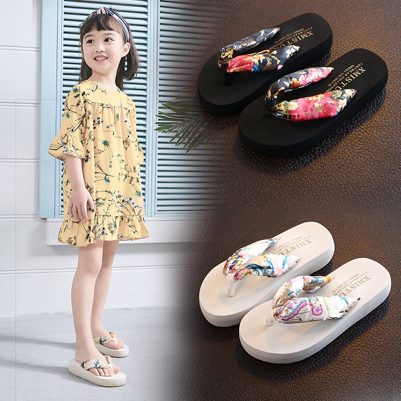 Sandal Jepit Wanita 2022 Baru Musim Panas Bohemian Satin Flat Bottom Fashion Nyaman Pantai Tebal Bawah Wedge Sandal