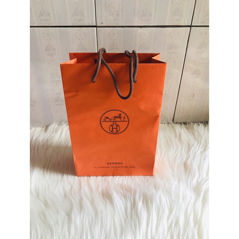 

paper bag orange