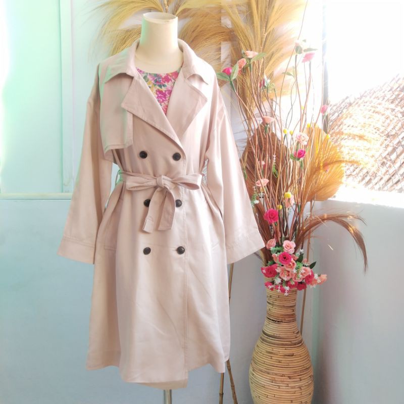 (Jumbo LD 120) PL Coat Cream Dusty (Brand "FREES MART") Kode 364 Preloved Coat
