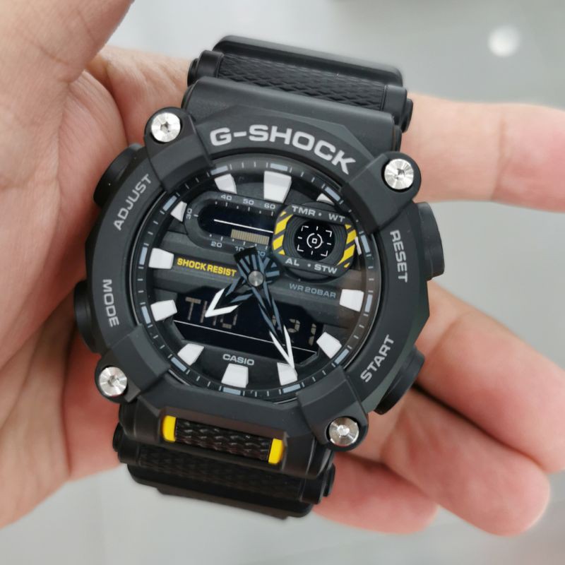 Jam Tangan Pria Casio G-Shock GA-900-1ADR Original