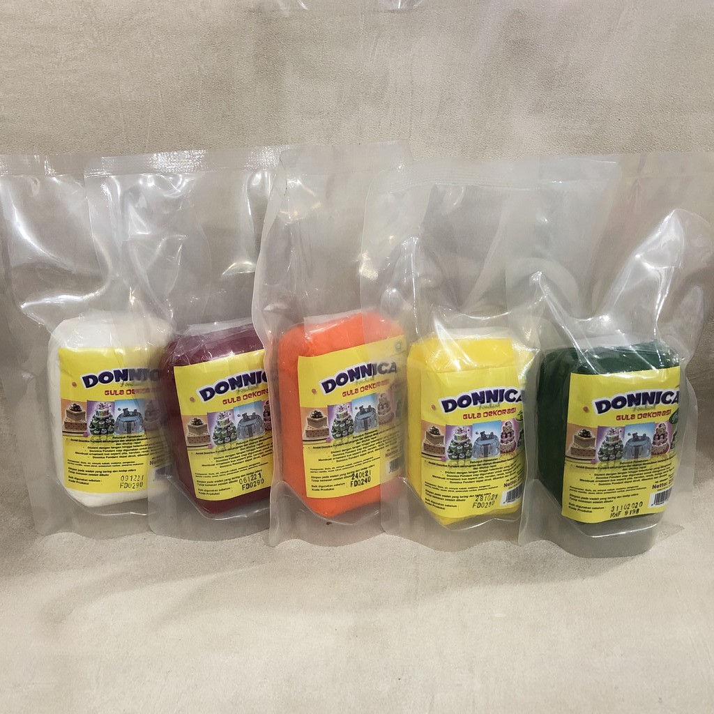 

Donica Fondant Gula Dekorasi 250gr