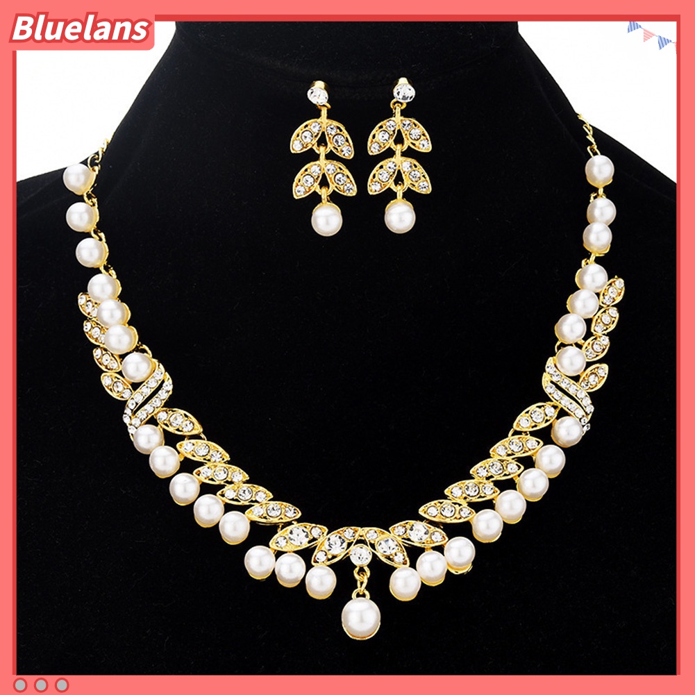 Set Perhiasan Kalung Anting Menjuntai Bentuk Daun Aksen Mutiara Berlian Imitasi Untuk Pernikahan