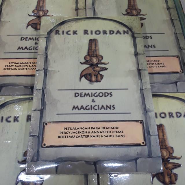 DEMIGODS & MAGICIANS - RICK RIORDAN