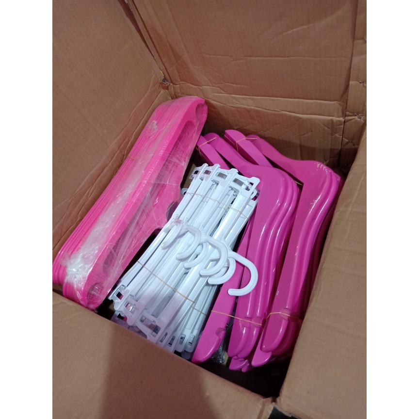 HANGER KAYU WARNA PINK / Hanger Kayu Dewasa / Kayu Murah / Hanger Display Distro / Hanger Kayu Premium Dewasa.