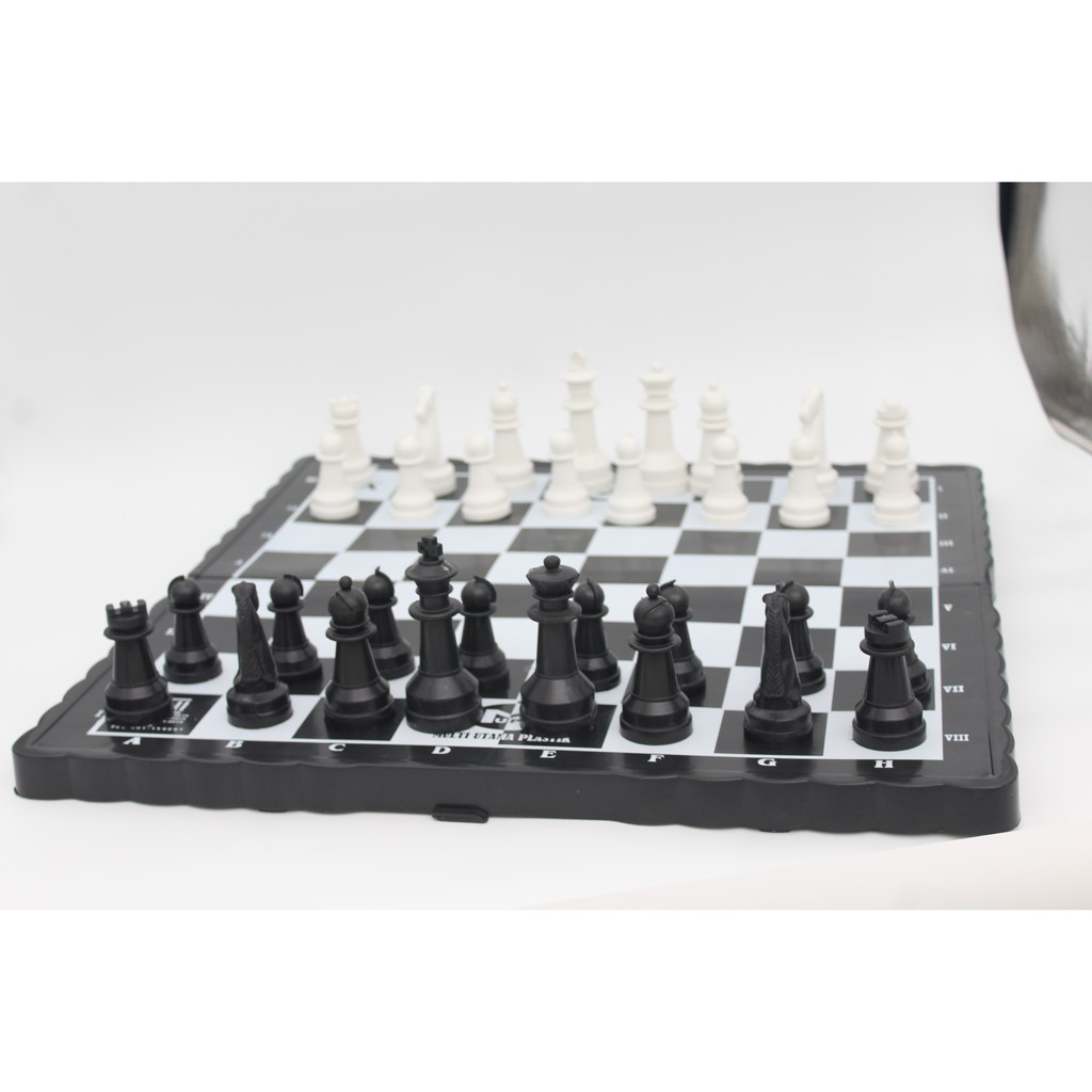 Catur Plastik / Papan Catur / Catur Besar / Catur Kecil