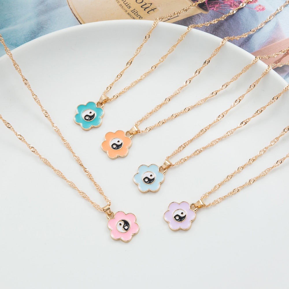 Fashion Flower Y2K Necklace for Women Yin Yang Symbol Pendant Jewelry