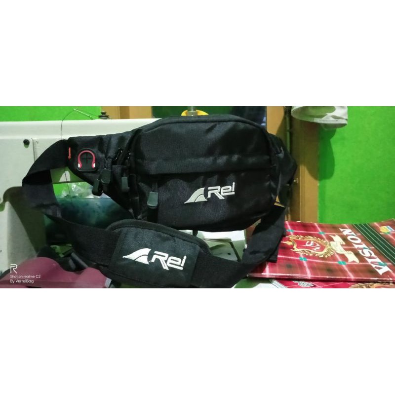 Tas Selempang waistbag Rei