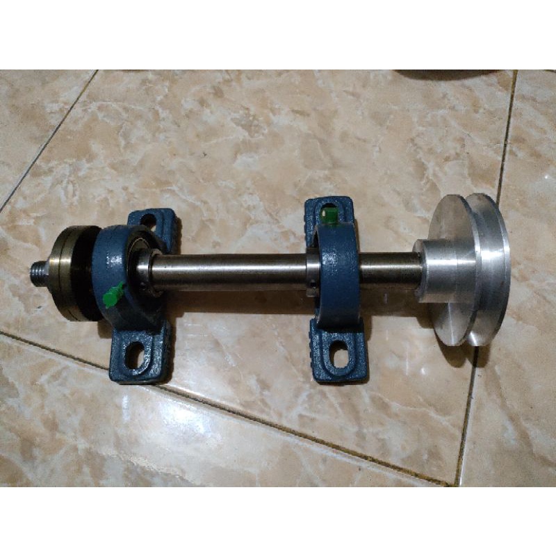 As serkel gergaji kayu ,komplit ukuran As 1 inch panjang 30 cm