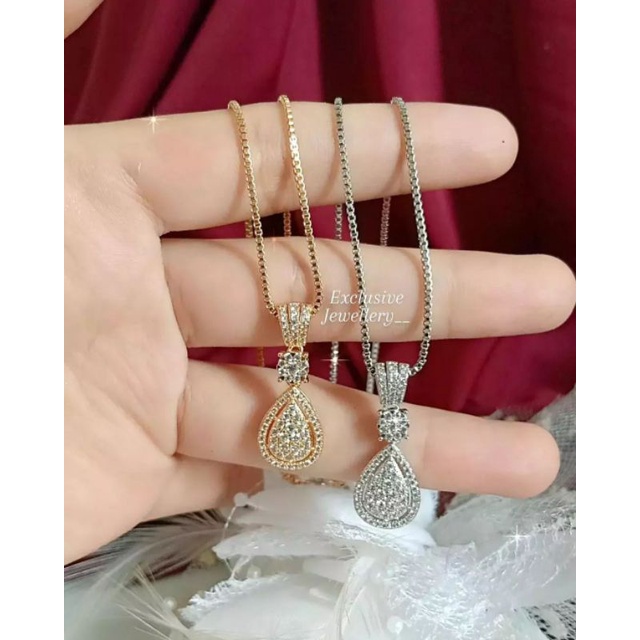 Kalung Replika Berlian