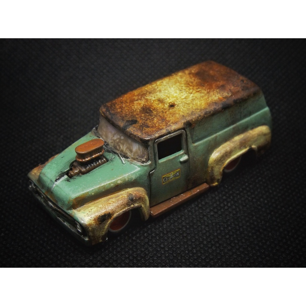 Hot Wheels 56 Ford Custom Rusty
