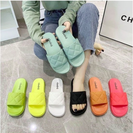 TAWANA Sandal Selop Polos Wanita Bahan Karet Import