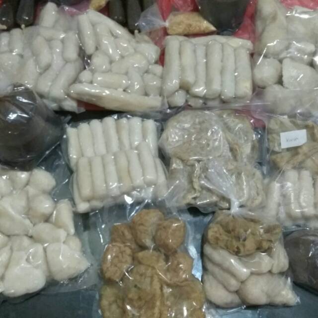 

Paket Pempek Palembang (kecil) Adaan, Kulit, Lenjer Kecil Potong