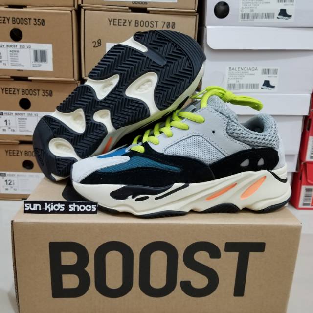 yeezy boost 700 harga