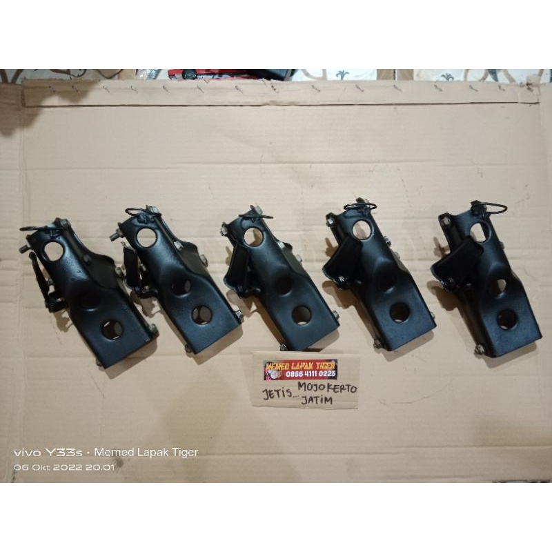 Pangkon mesin atau amplok mesin rangka tiger revo original copotan cocok untuk CB GL Megapro tiger20