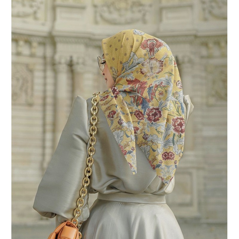 Buttonscarves Royale Yellow