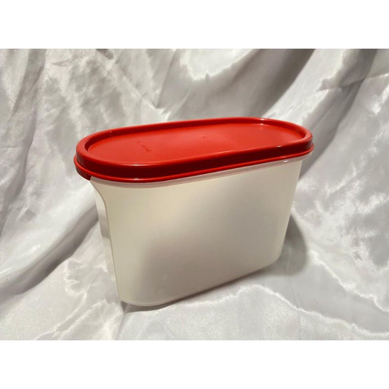 

MM. oval2 tupperware