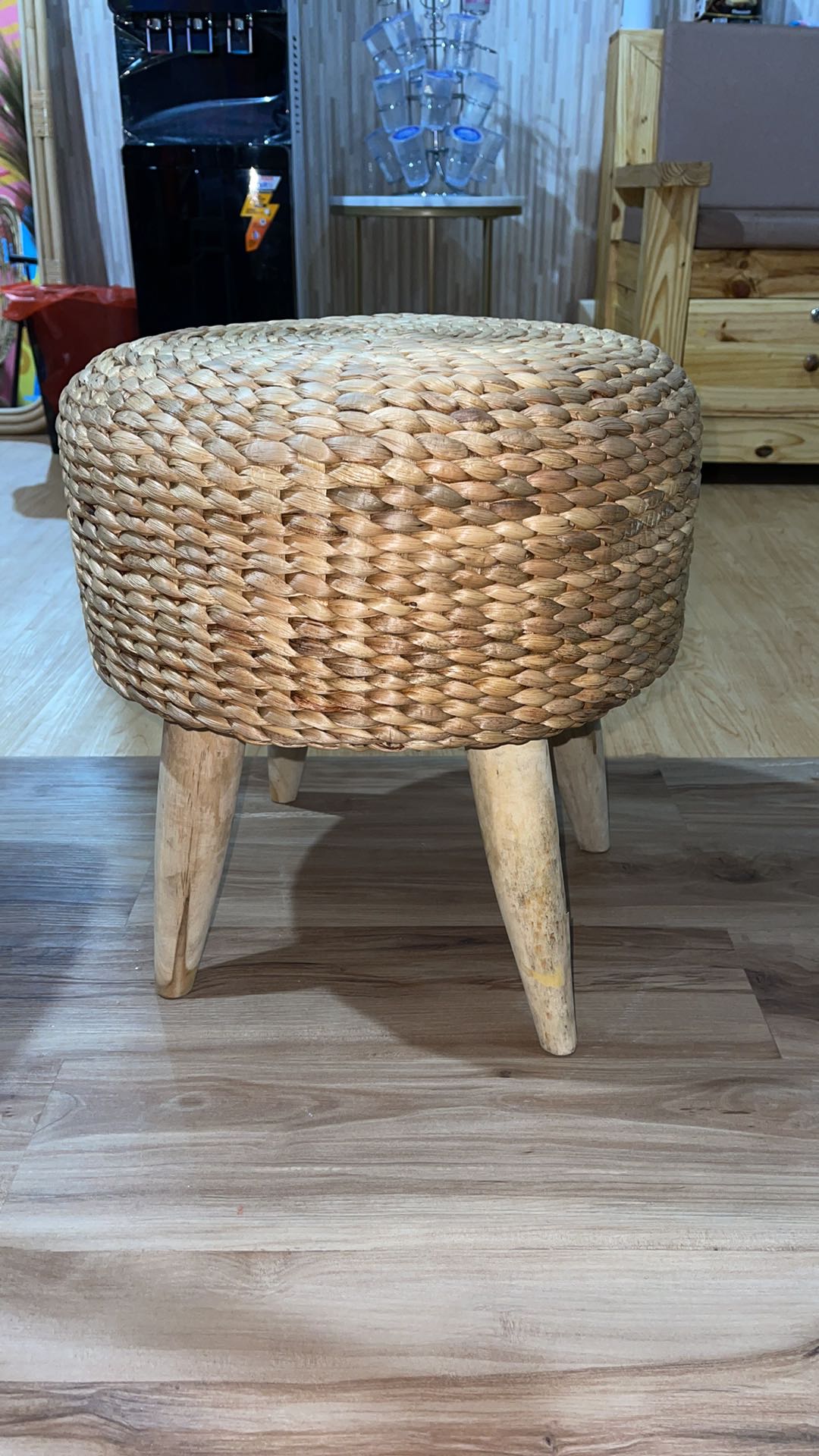 Me&dots - Kursi Enceng Gondok Besar