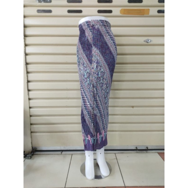 ROK PRISKET-ROK KEBAYA-ROK BATIK-ROK COPLEAN-ROK TERBARU-ROK KEKINIAN-ROK KEBAYA REMPLE-ROK KEBAYA T