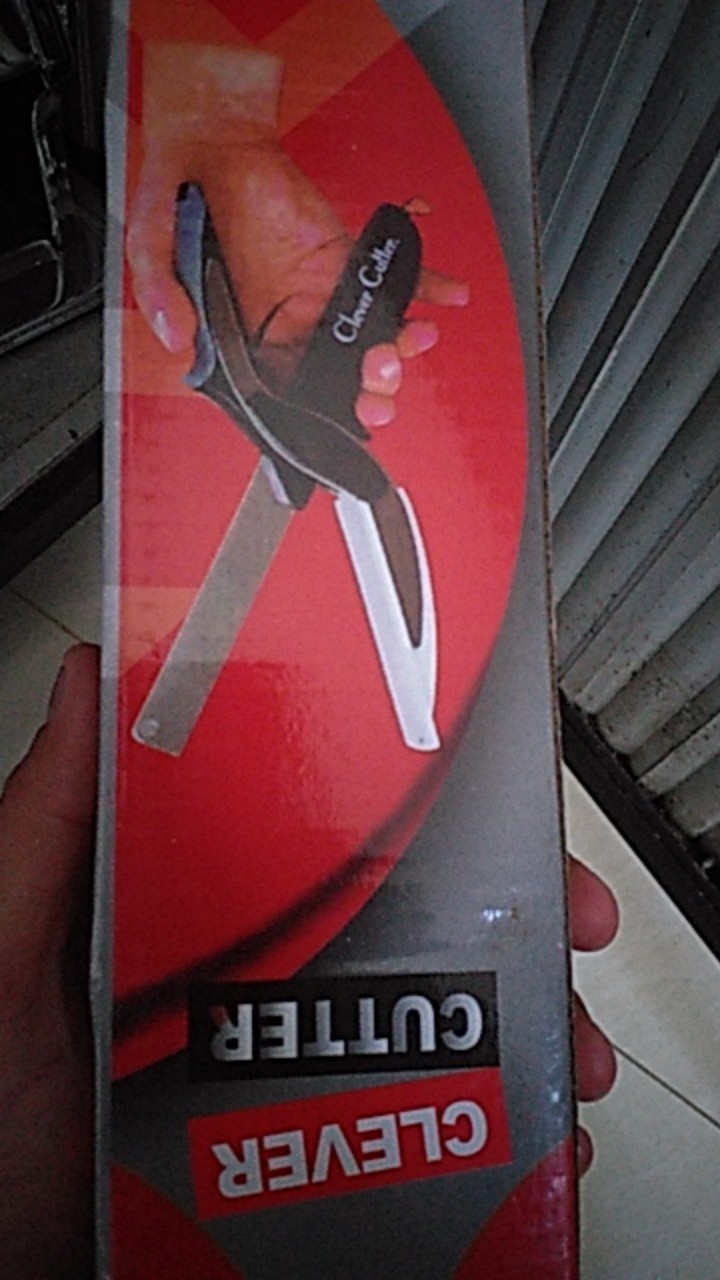 Clever Cutter 2 In 1 / Gunting Pisau Dapur Untuk Sayur,buah Dll