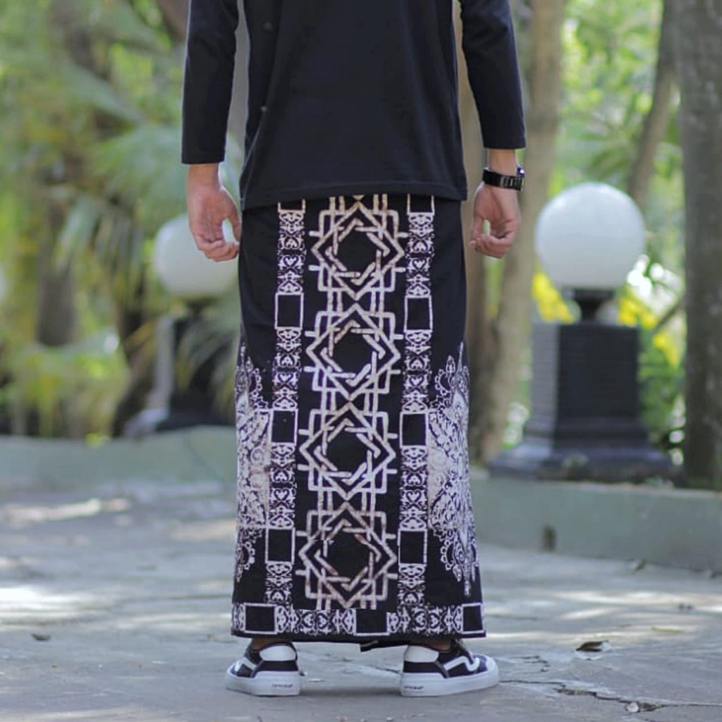 Bawahan Muslim Pria Sarung Batik Motif Pagar Sarung Pria Dewasa Sarung Batik Sarung Premium Sarung Motif Kain Sarung Batik Pria Sarung Murah Sarung Batik Kekinian Sarung Terlaris Sarung Batik Terbaru Bisa COD