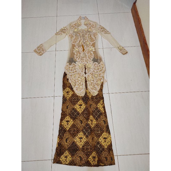 Kebaya Full Payet Kuning Set