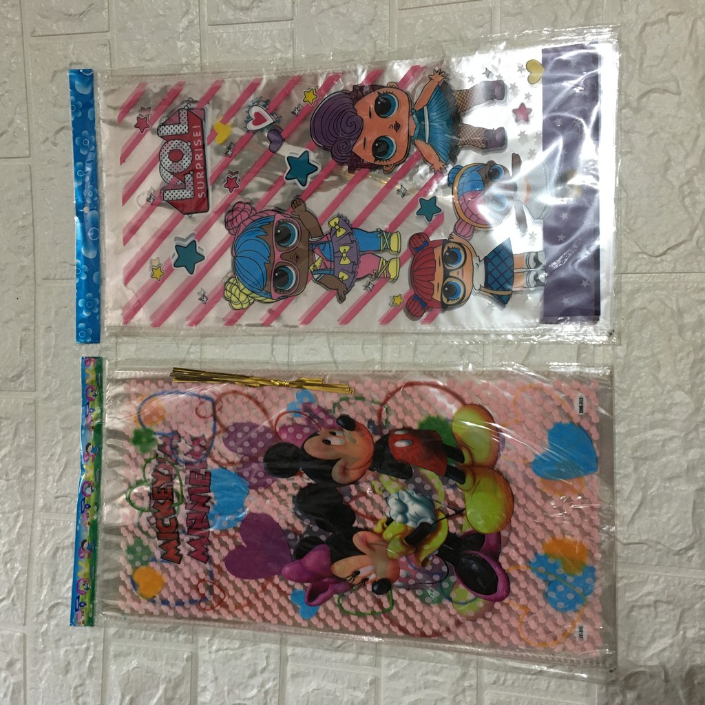

Plastik Souvenir Ulang Tahun Karakter Size 18x36 Cm / Plastik Snack