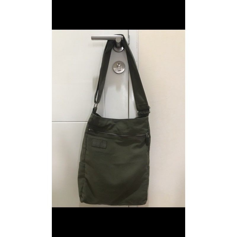 Preloved Sling bag Adidas authentic