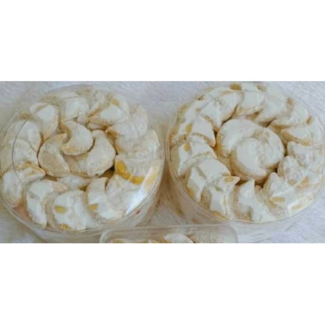 

Kue salju