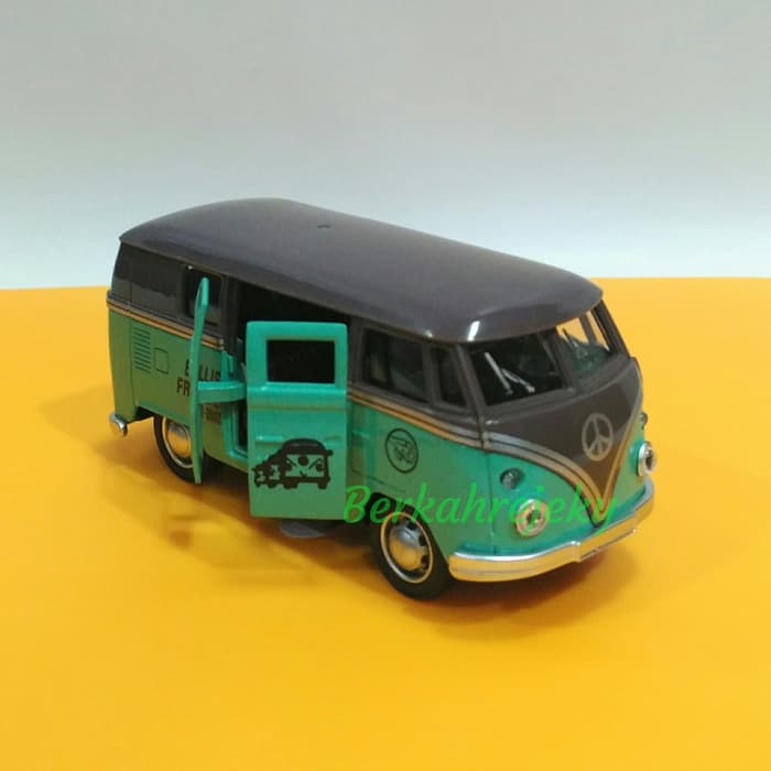 DIECAST MINIATUR DCS809 VW COMBI PULLBACK ACTION