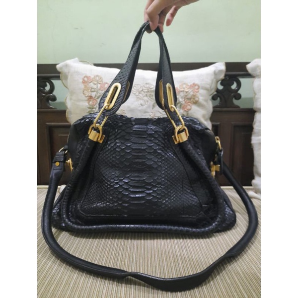 Tas Wanita Branded Second Bagaholic Tas Selempang