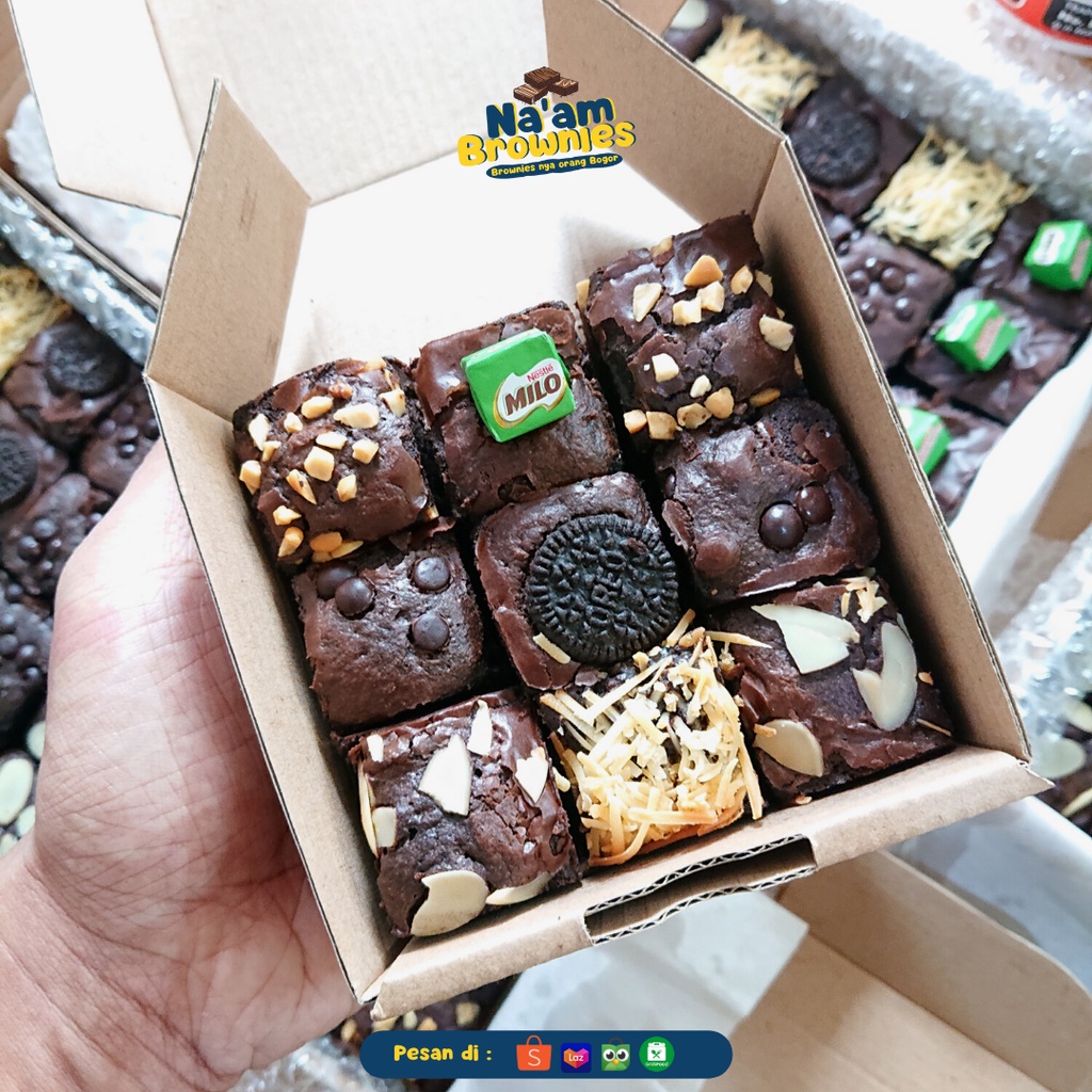 ( NA'AM ) BROWNIES FUDGY MINI UK 10X10cm ISI 9 POTONG