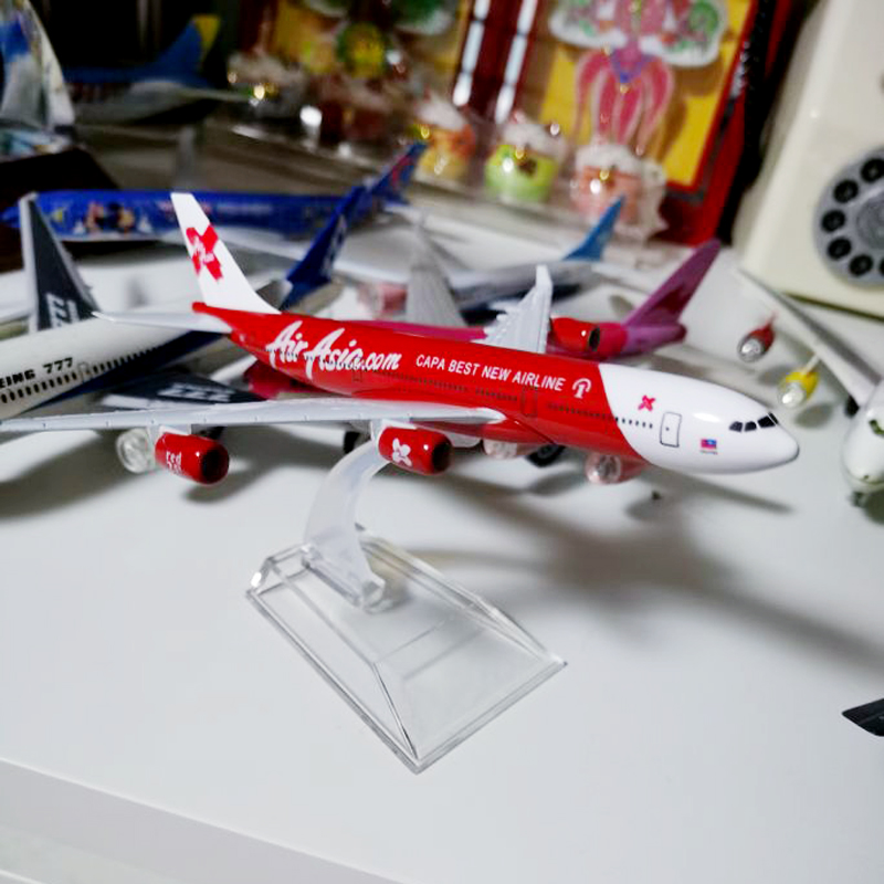 Model Pesawat Terbang Airbus 320 Airline 2007 Asia A320 Bahan Alloy Die-cast 16CM Warna Putih 1 / 400