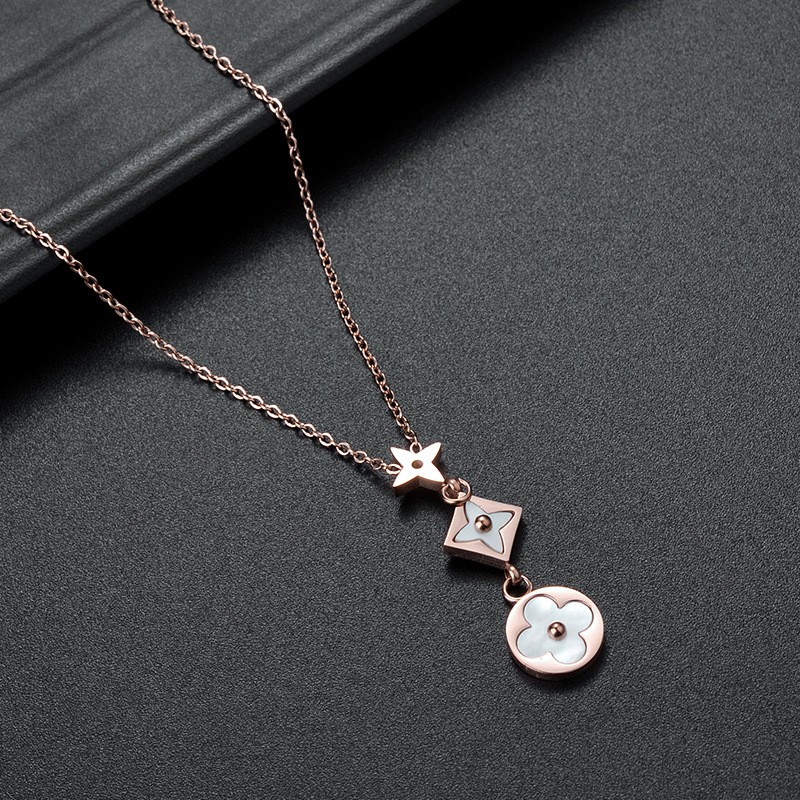Kalung Fashion Wanita Titanium Korea Anti Pudar Model elvi Juntai