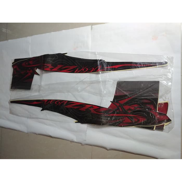 Stiker Bodi &amp; Lis Body &amp; Striping Vega Zr 2010 Merah