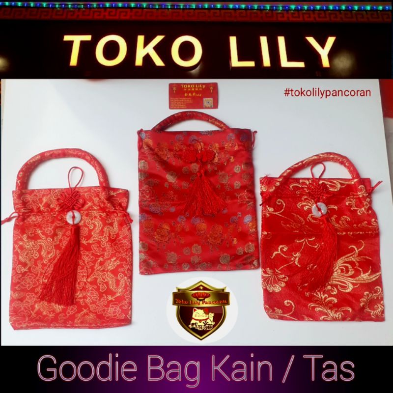 Goodie Bag Kain / Tas Kain Merah / Tas Jinjingan Kain / Tas Souvenir Kain