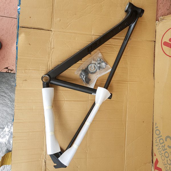 frame united LTD SL7