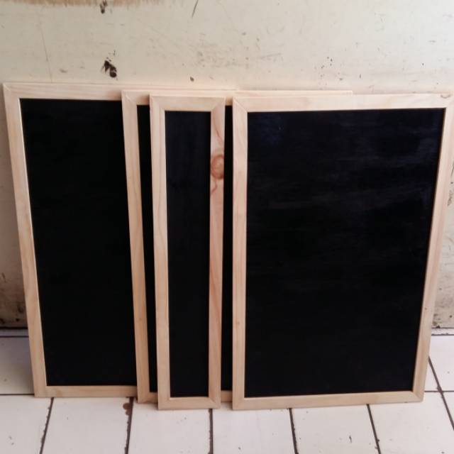 

BLACK BOARD / Papan tulis kayu 50x80cm