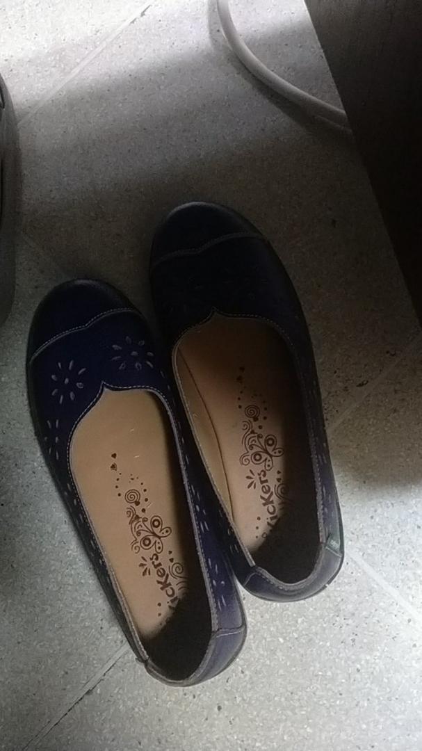 Sepatu Kulit Wanita Kickers